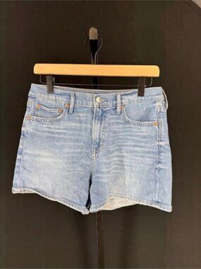American Eagle Relaxed Denim Short